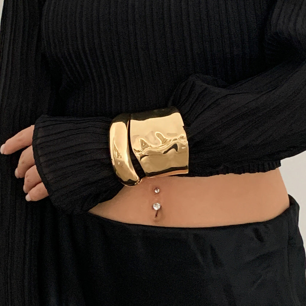 Curved Smooth Surface, Spring Bracelet Irregular