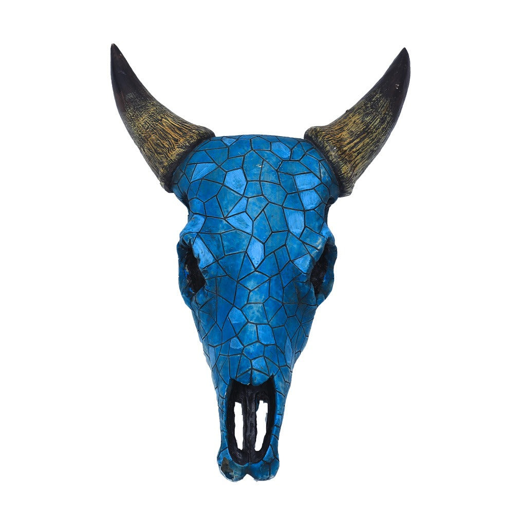 Wall ornaments with pointed cow head bone