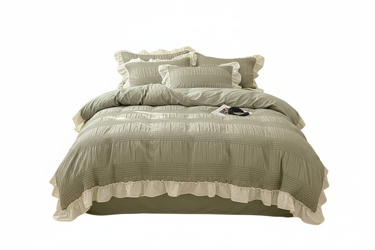 Cream Pleated Duvet Four-piece Set
