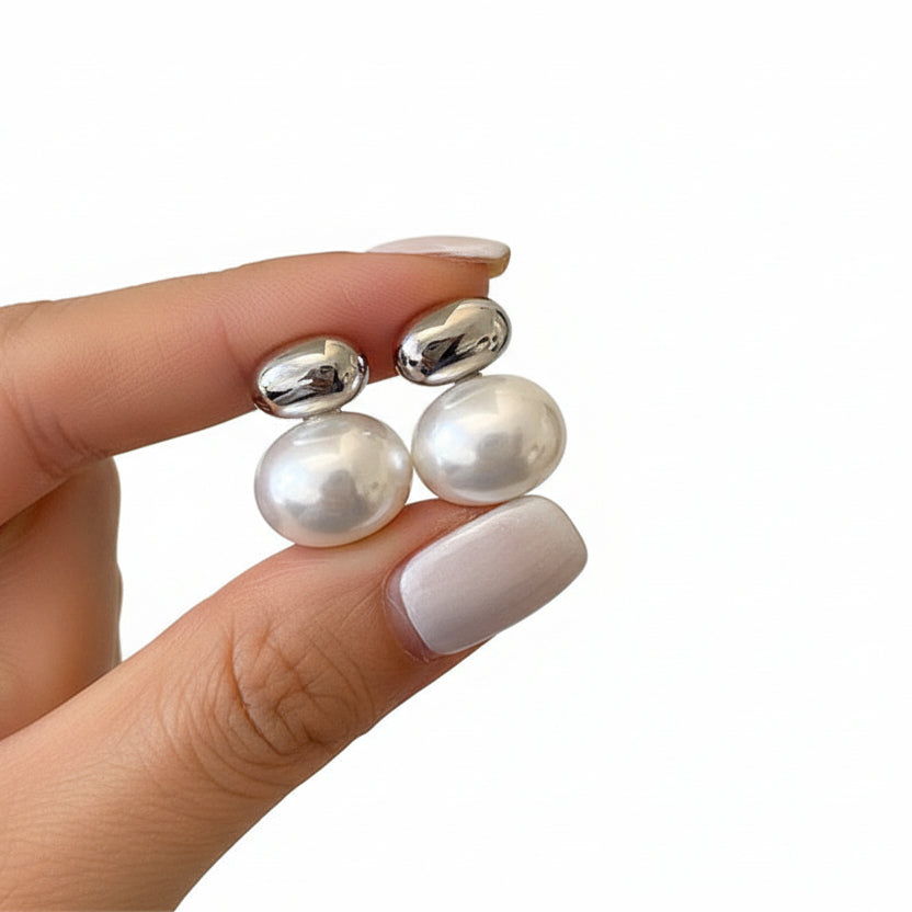 Retro temperament flat bean pearl earrings