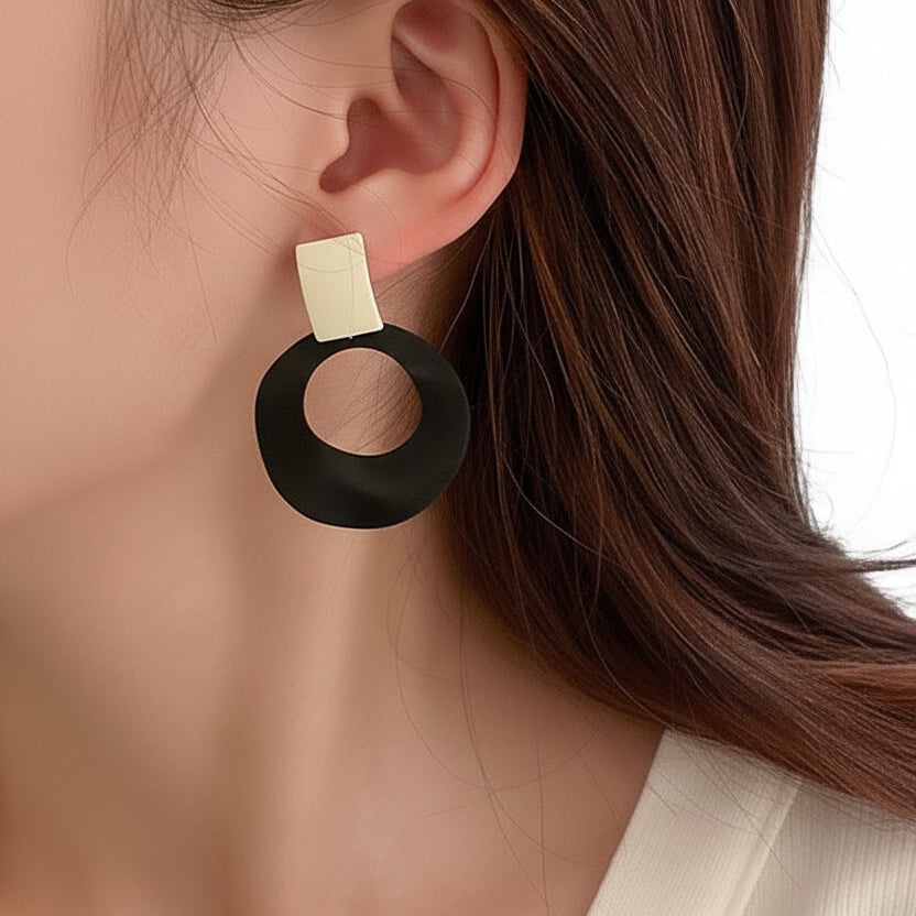 Geometric Irregular Circle Earrings