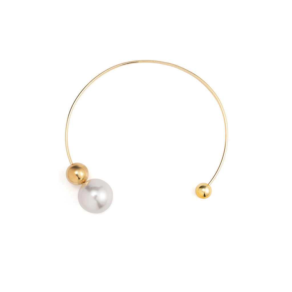 Simple Asymmetrical Pearl Collar