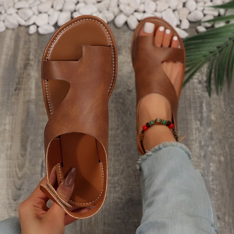 Flip-flops With A Flat Sole
