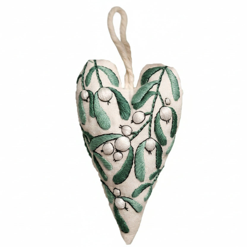 Heart-shaped Embroidery Christmas Decorative Pendant